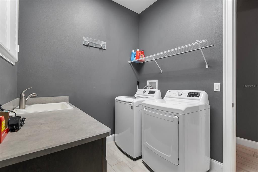 待售: $979,000 (3 贝兹, 3 浴室, 2034 平方英尺)