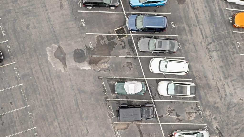 待售: $199,900 (2 贝兹, 2 浴室, 1084 平方英尺)