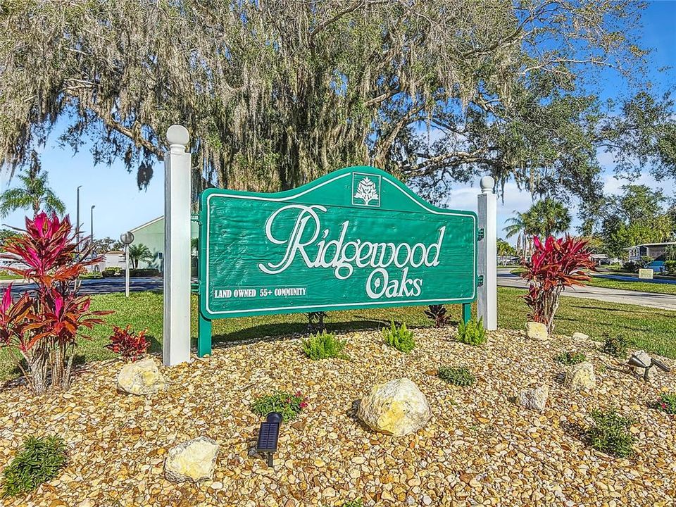 合同活跃: $239,900 (3 贝兹, 2 浴室, 1620 平方英尺)