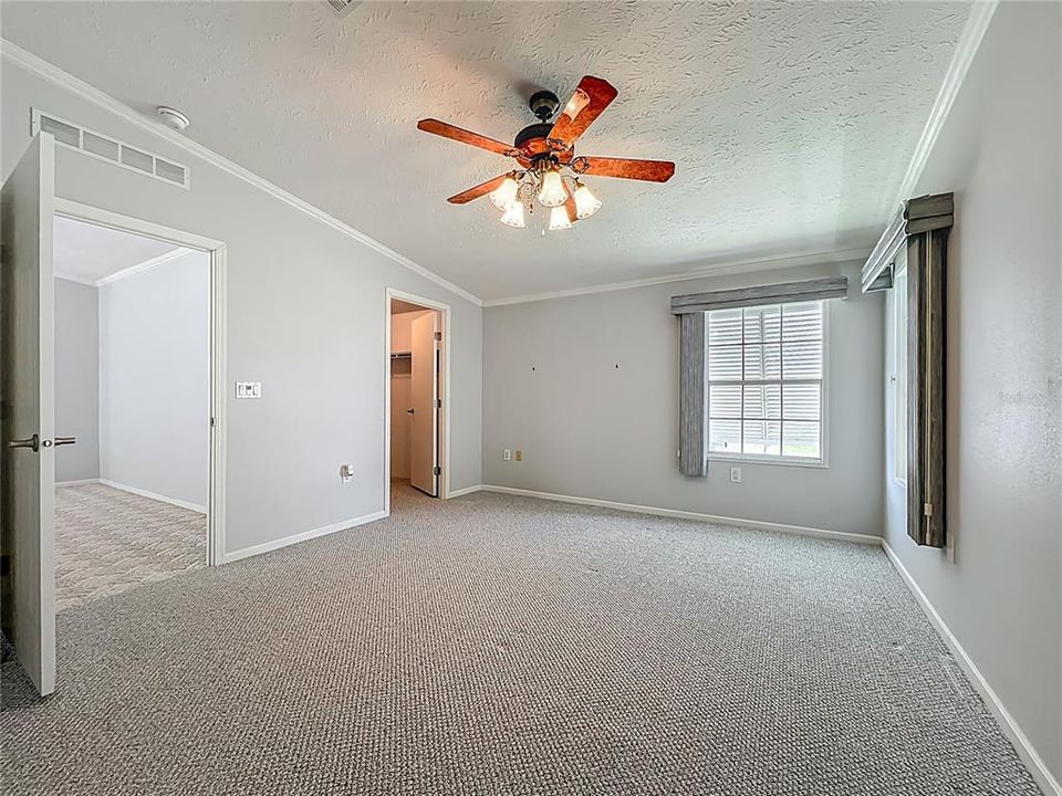 合同活跃: $239,900 (3 贝兹, 2 浴室, 1620 平方英尺)