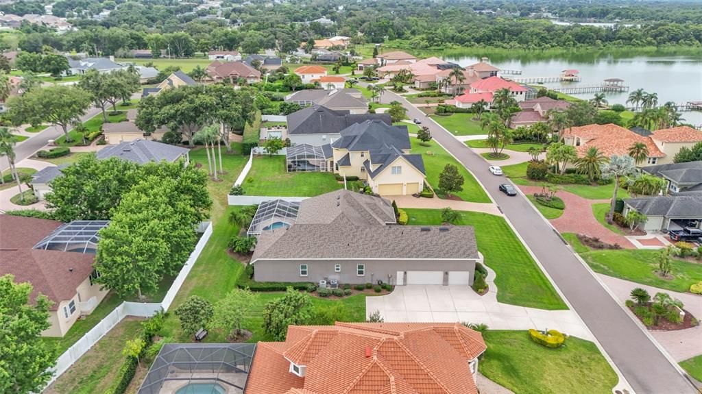 合同活跃: $889,900 (4 贝兹, 3 浴室, 3727 平方英尺)