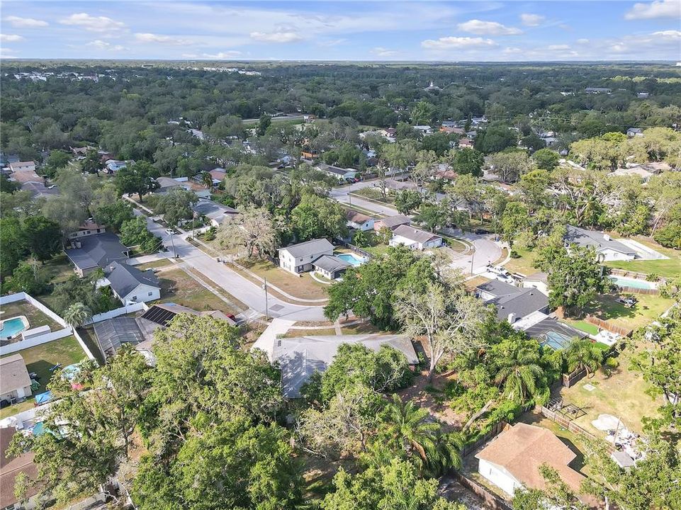 Active With Contract: $469,000 (4 beds, 2 baths, 2406 Square Feet)