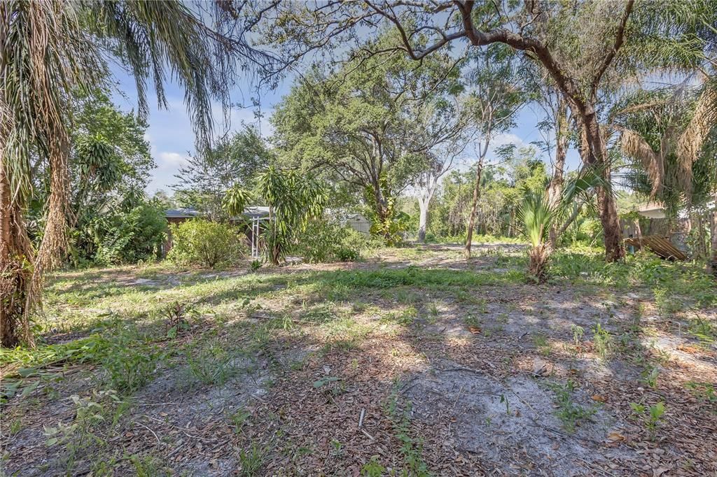 Active With Contract: $469,000 (4 beds, 2 baths, 2406 Square Feet)