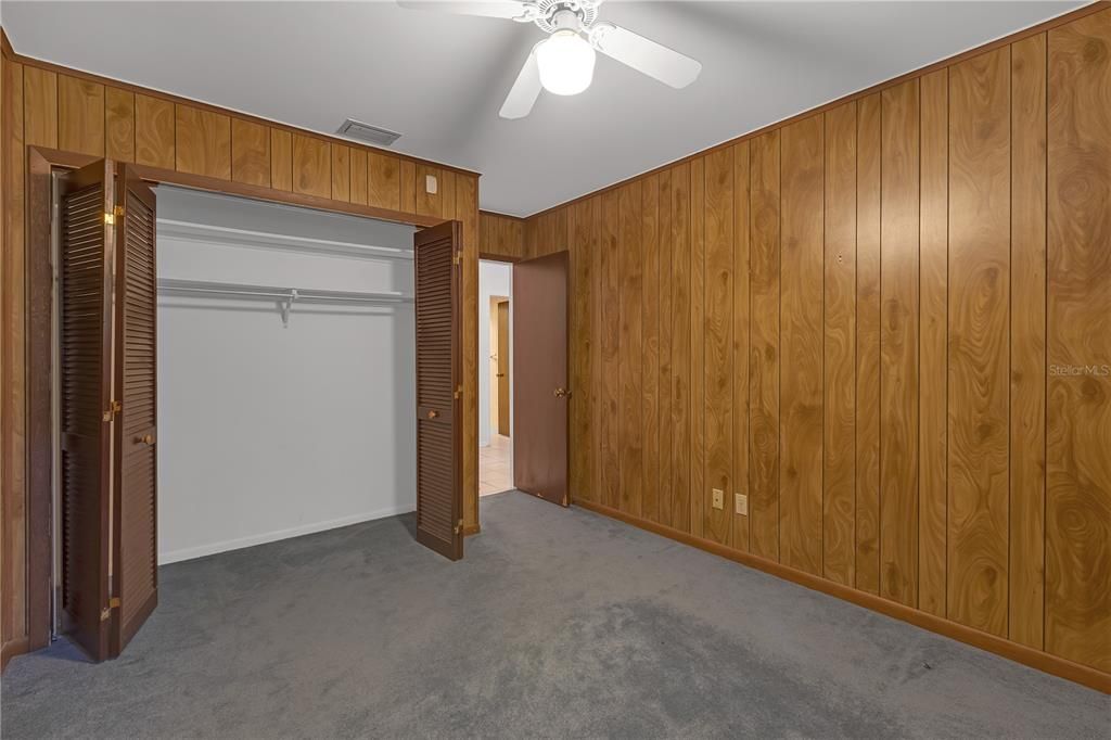 Active With Contract: $469,000 (4 beds, 2 baths, 2406 Square Feet)