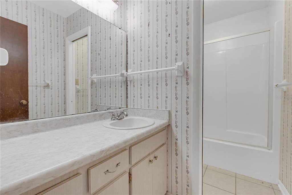 Active With Contract: $469,000 (4 beds, 2 baths, 2406 Square Feet)