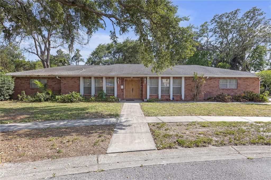 Active With Contract: $469,000 (4 beds, 2 baths, 2406 Square Feet)