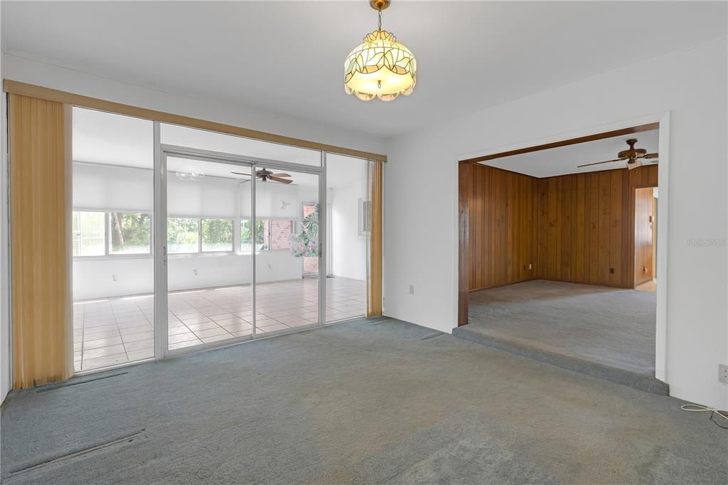 Active With Contract: $469,000 (4 beds, 2 baths, 2406 Square Feet)