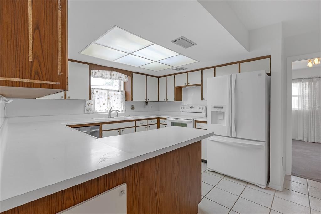 Active With Contract: $469,000 (4 beds, 2 baths, 2406 Square Feet)