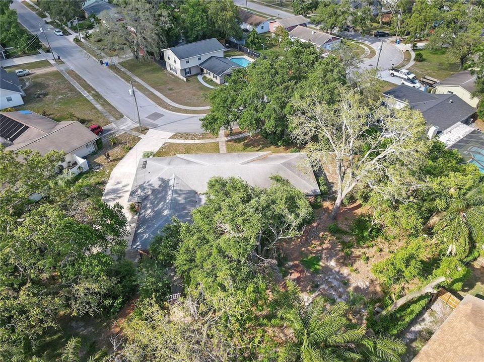 Active With Contract: $469,000 (4 beds, 2 baths, 2406 Square Feet)