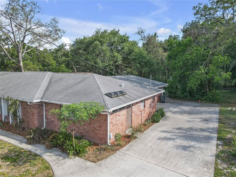 Active With Contract: $469,000 (4 beds, 2 baths, 2406 Square Feet)