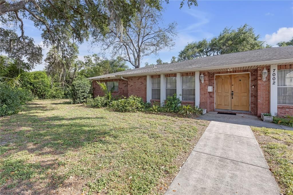 Active With Contract: $469,000 (4 beds, 2 baths, 2406 Square Feet)