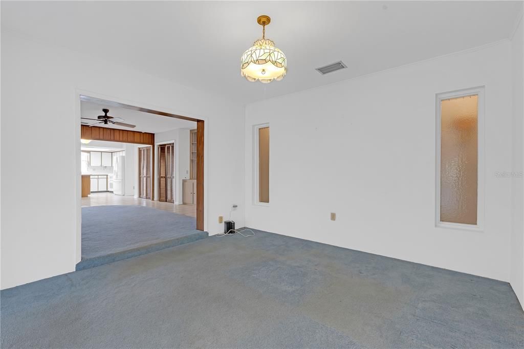 Active With Contract: $469,000 (4 beds, 2 baths, 2406 Square Feet)