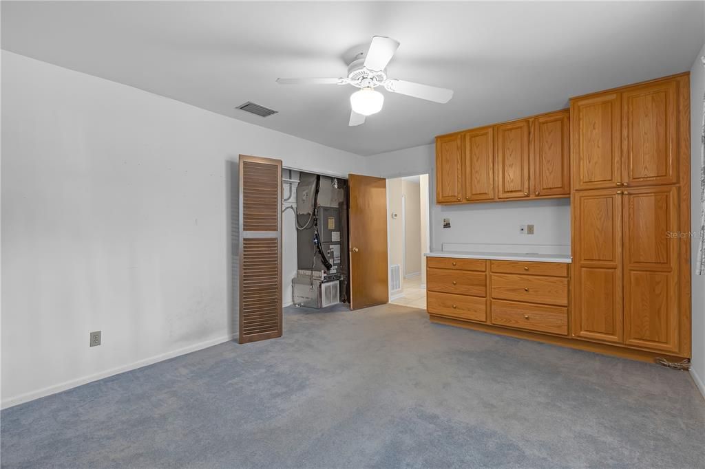 Active With Contract: $469,000 (4 beds, 2 baths, 2406 Square Feet)