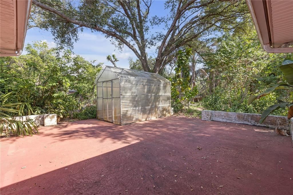 Active With Contract: $469,000 (4 beds, 2 baths, 2406 Square Feet)