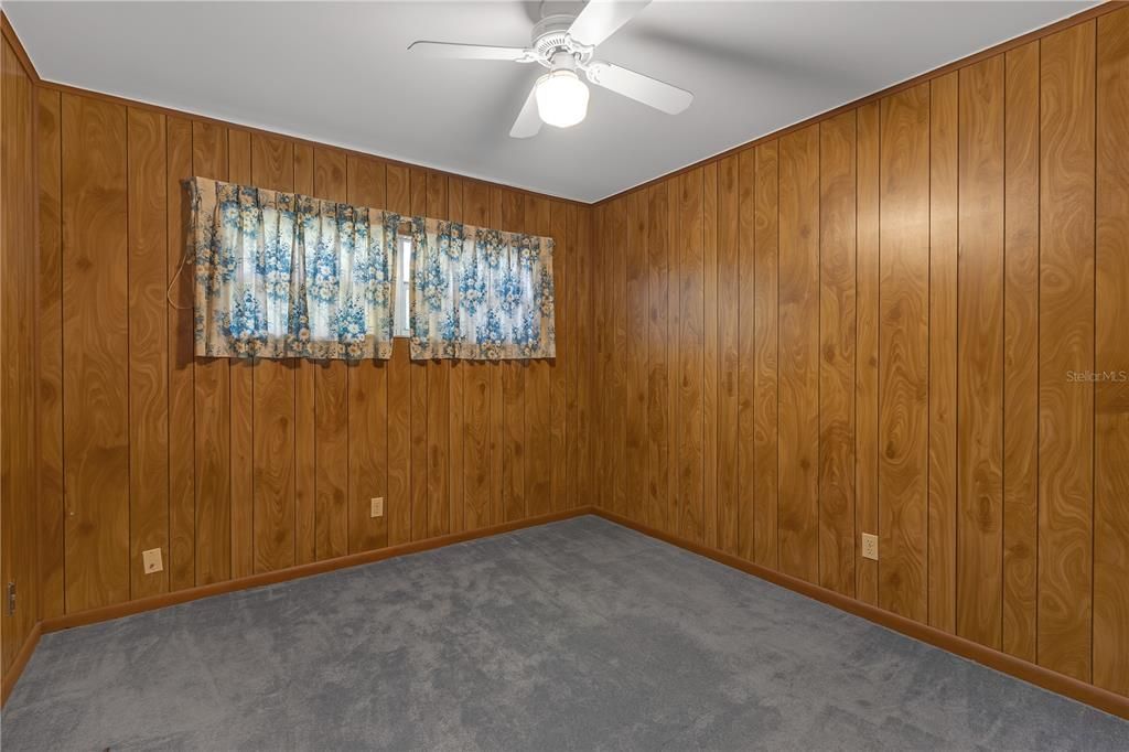 Active With Contract: $469,000 (4 beds, 2 baths, 2406 Square Feet)