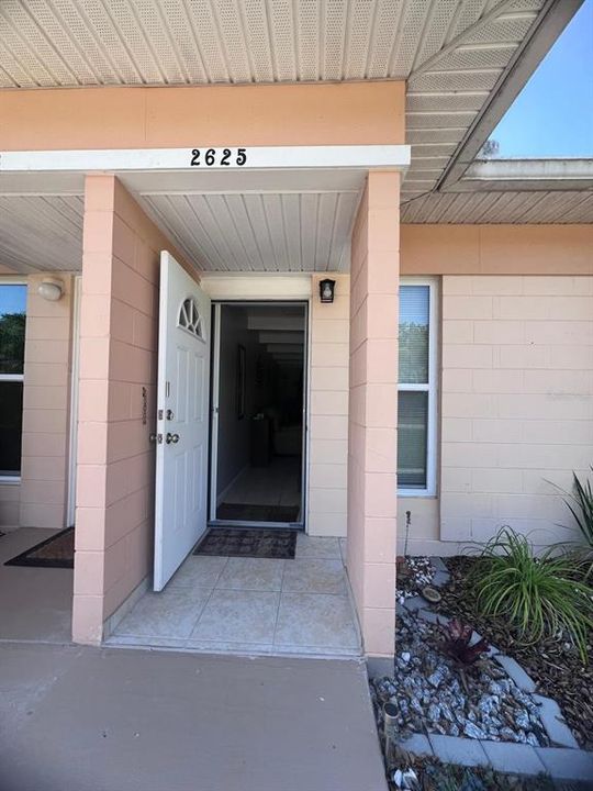 For Sale: $89,000 (1 beds, 1 baths, 648 Square Feet)