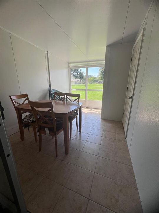 For Sale: $89,000 (1 beds, 1 baths, 648 Square Feet)