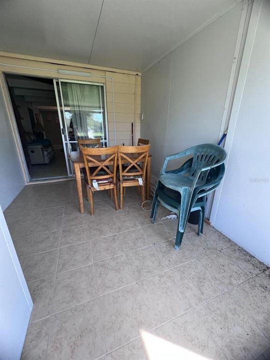 For Sale: $89,000 (1 beds, 1 baths, 648 Square Feet)