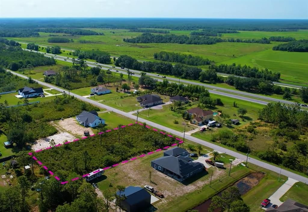 Activo con contrato: $169,000 (1.03 acres)