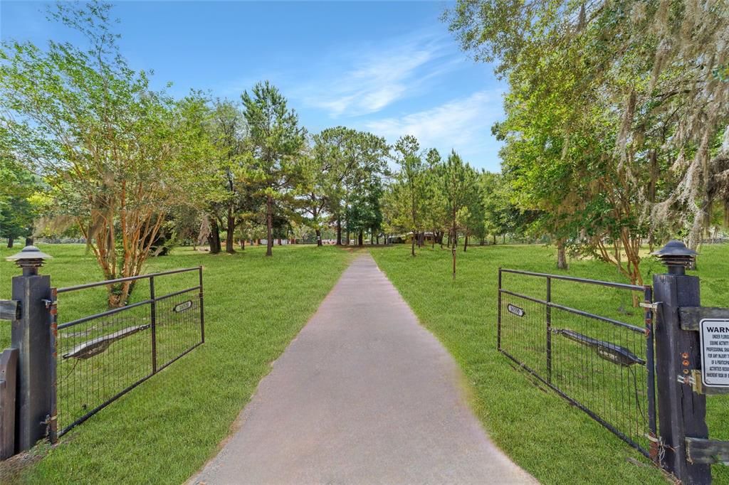 待售: $948,900 (6 贝兹, 4 浴室, 3200 平方英尺)