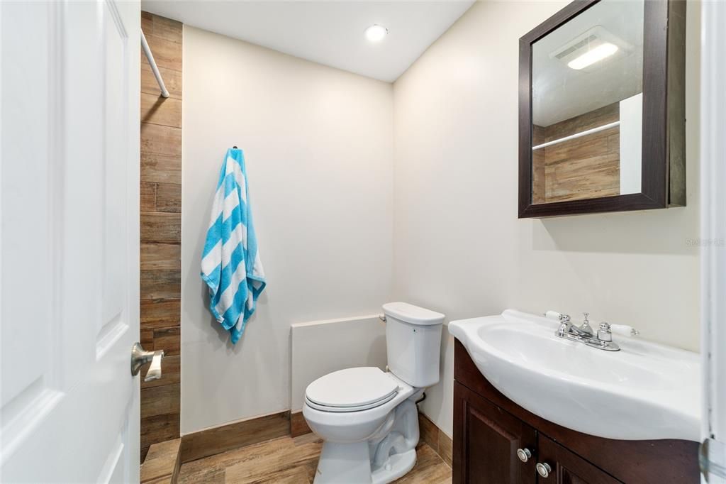 待售: $948,900 (6 贝兹, 4 浴室, 3200 平方英尺)