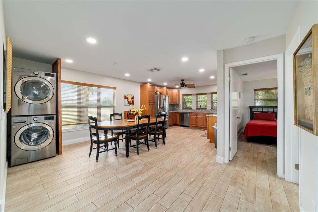 待售: $948,900 (6 贝兹, 4 浴室, 3200 平方英尺)