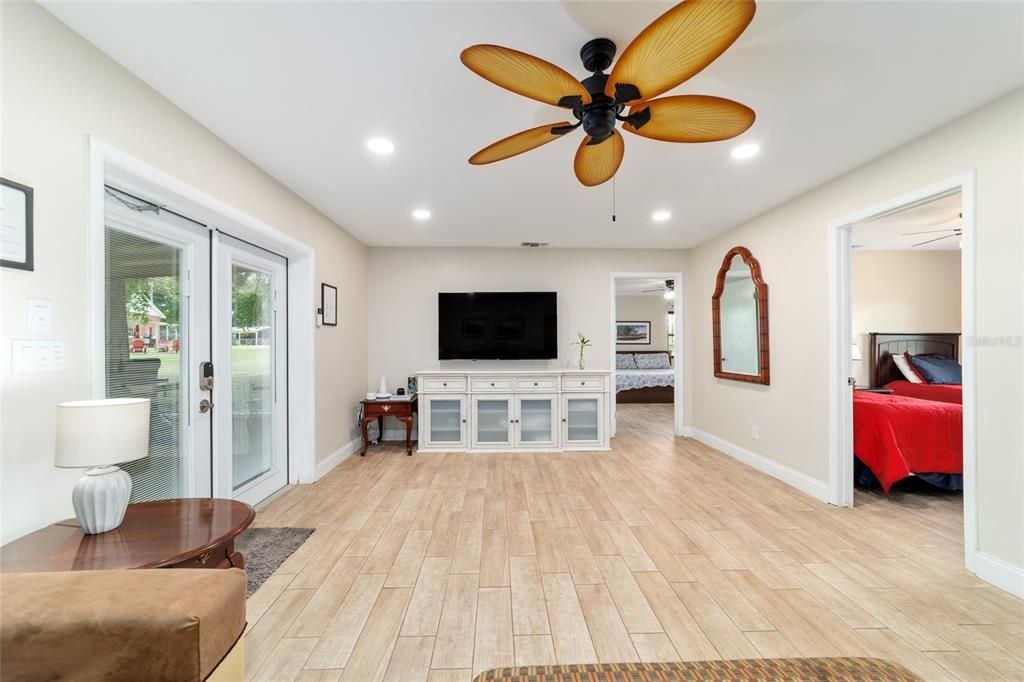 待售: $948,900 (6 贝兹, 4 浴室, 3200 平方英尺)