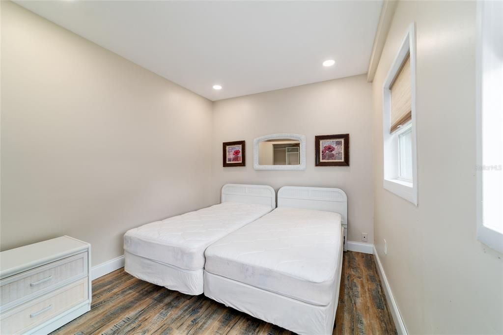 待售: $948,900 (6 贝兹, 4 浴室, 3200 平方英尺)