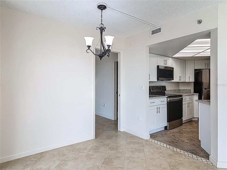For Sale: $125,000 (2 beds, 2 baths, 1265 Square Feet)