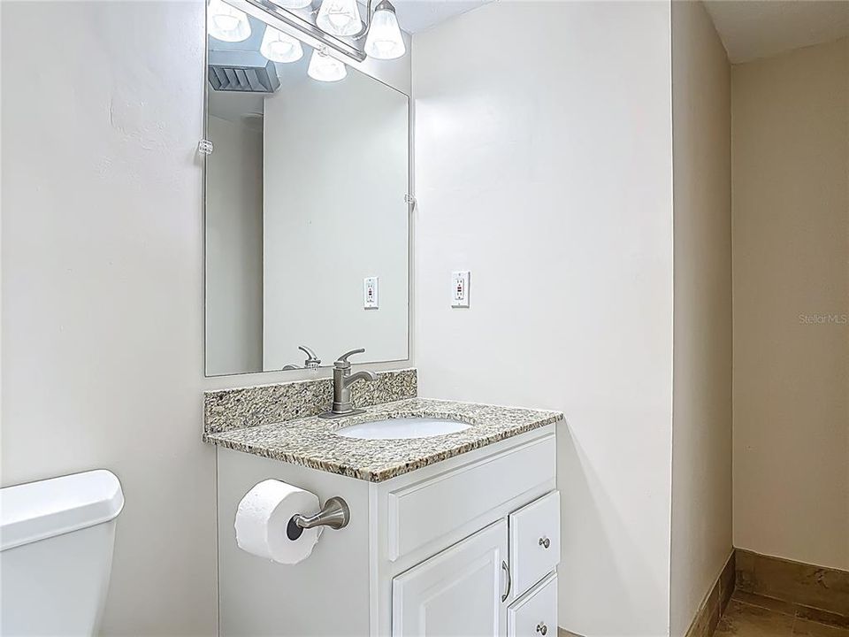 For Sale: $125,000 (2 beds, 2 baths, 1265 Square Feet)