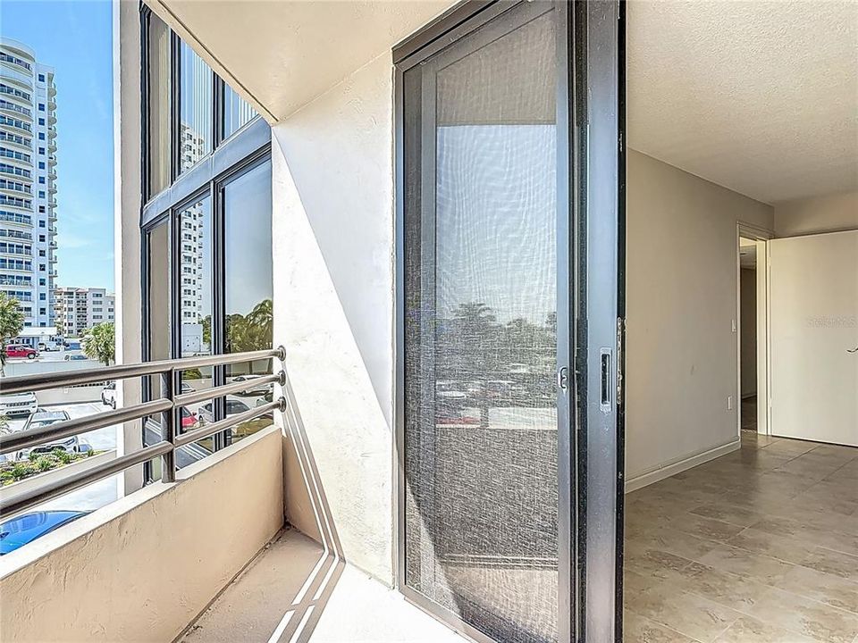 For Sale: $125,000 (2 beds, 2 baths, 1265 Square Feet)