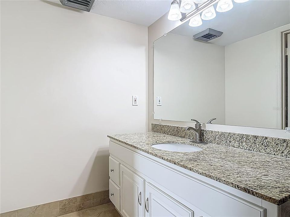 For Sale: $125,000 (2 beds, 2 baths, 1265 Square Feet)