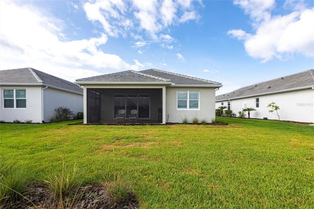 Под контрактом: $585,000 (3 спален, 2 ванн, 1764 Квадратных фут)