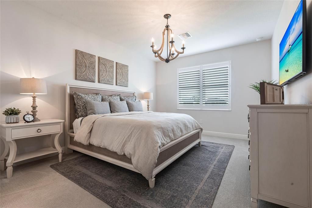 Под контрактом: $585,000 (3 спален, 2 ванн, 1764 Квадратных фут)