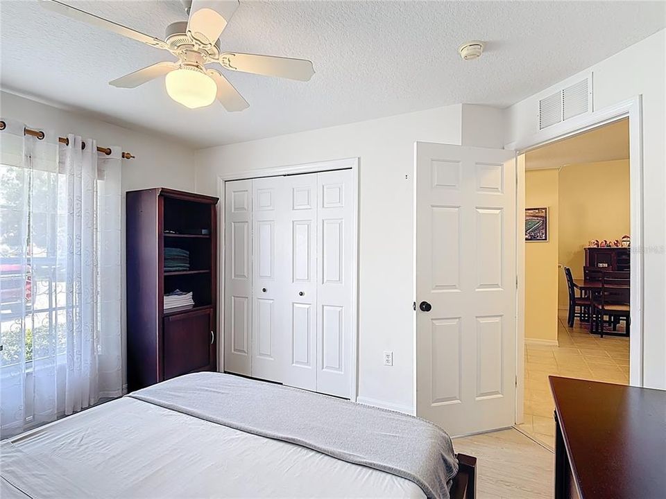 For Sale: $267,000 (2 beds, 2 baths, 1257 Square Feet)