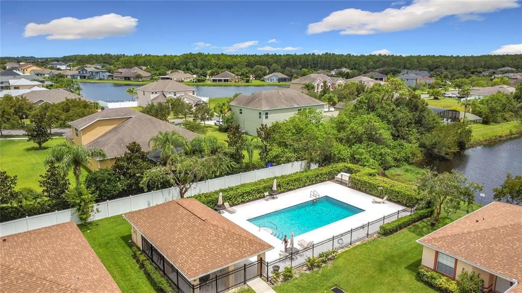 For Sale: $267,000 (2 beds, 2 baths, 1257 Square Feet)