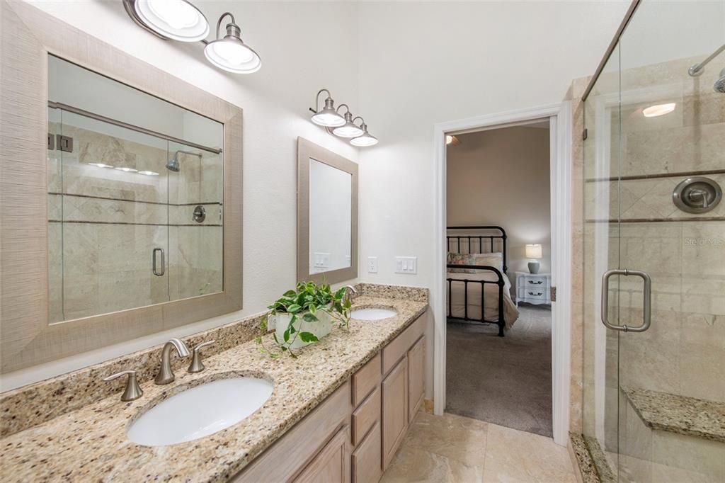 Под контрактом: $450,000 (2 спален, 2 ванн, 1595 Квадратных фут)