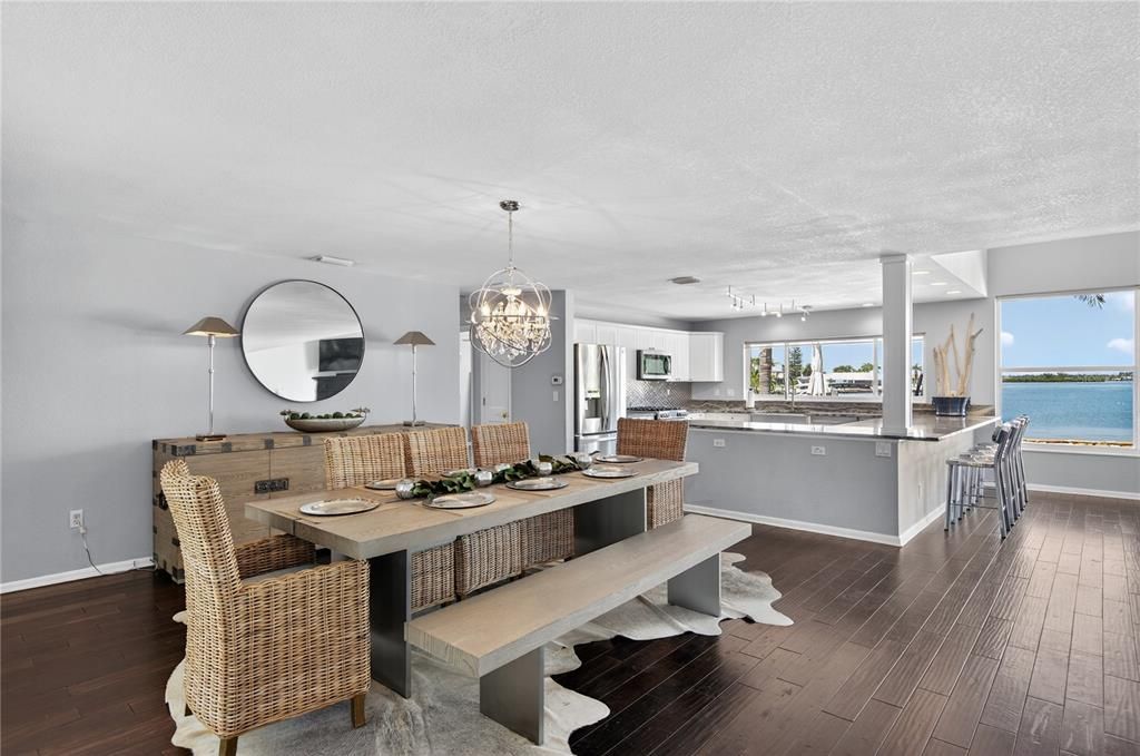 Activo con contrato: $1,775,000 (4 camas, 3 baños, 2876 Pies cuadrados)