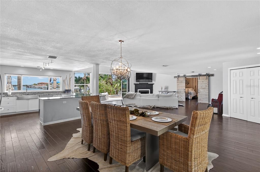 Activo con contrato: $1,775,000 (4 camas, 3 baños, 2876 Pies cuadrados)