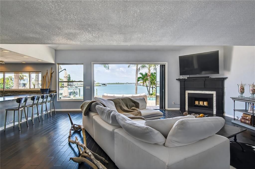 Activo con contrato: $1,775,000 (4 camas, 3 baños, 2876 Pies cuadrados)