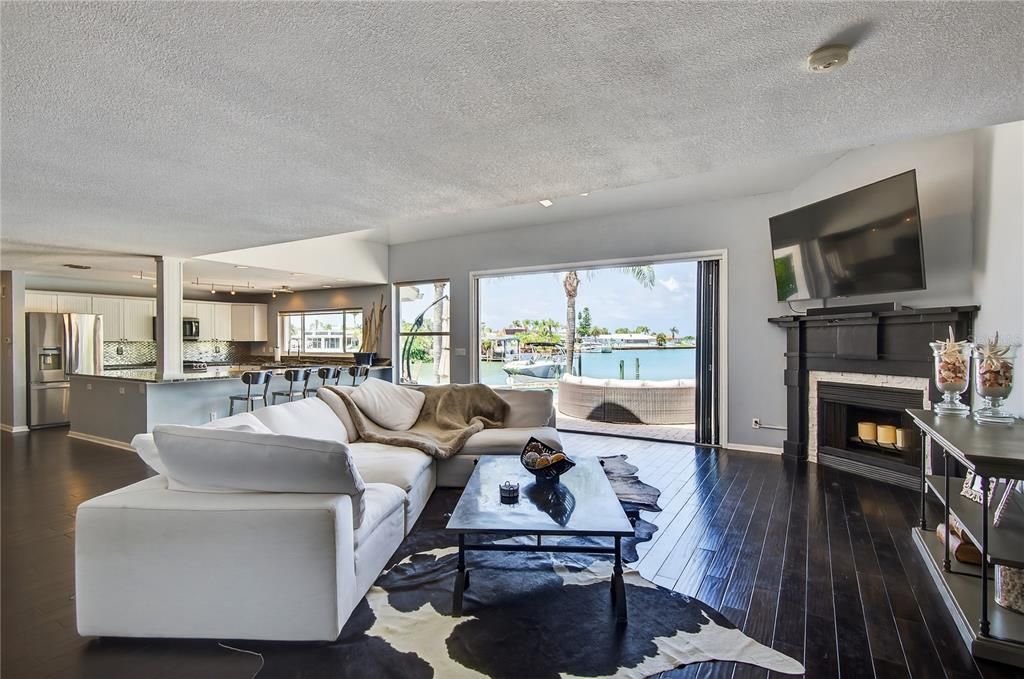 Activo con contrato: $1,775,000 (4 camas, 3 baños, 2876 Pies cuadrados)