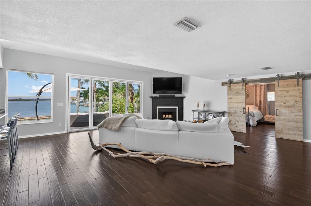 Activo con contrato: $1,775,000 (4 camas, 3 baños, 2876 Pies cuadrados)