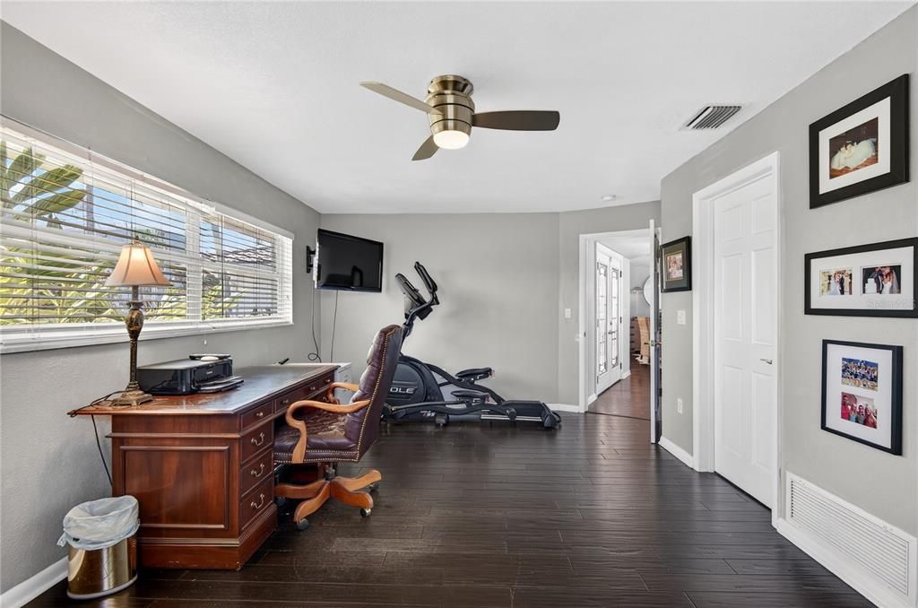 Activo con contrato: $1,775,000 (4 camas, 3 baños, 2876 Pies cuadrados)