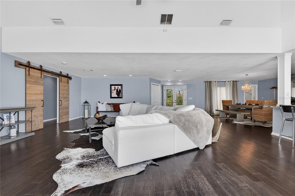 Activo con contrato: $1,775,000 (4 camas, 3 baños, 2876 Pies cuadrados)