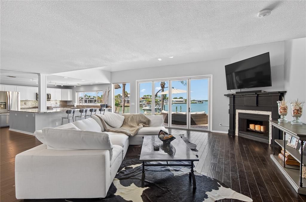 Activo con contrato: $1,775,000 (4 camas, 3 baños, 2876 Pies cuadrados)