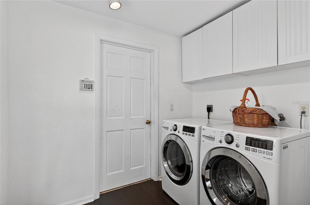 Activo con contrato: $1,775,000 (4 camas, 3 baños, 2876 Pies cuadrados)