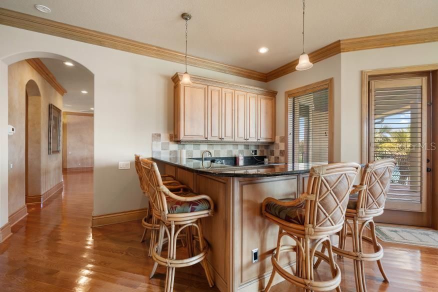 На продажу: $4,125,000 (5 спален, 7 ванн, 6512 Квадратных фут)