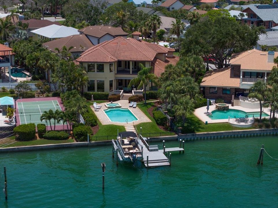 На продажу: $4,125,000 (5 спален, 7 ванн, 6512 Квадратных фут)