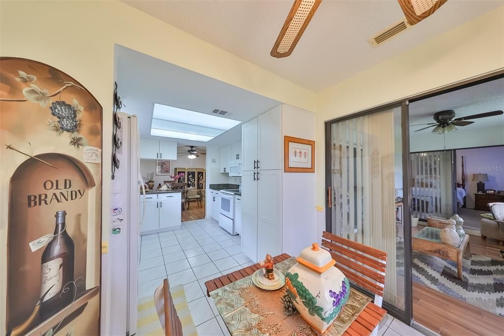 Activo con contrato: $159,900 (2 camas, 2 baños, 1529 Pies cuadrados)
