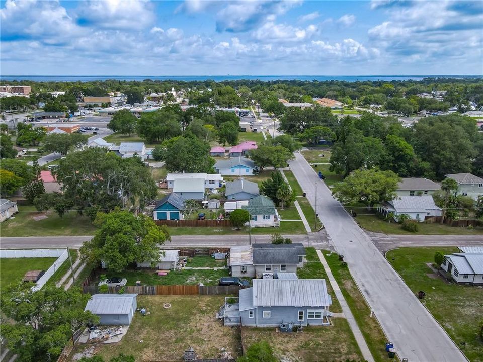 Active With Contract: $200,000 (2 beds, 2 baths, 1490 Square Feet)